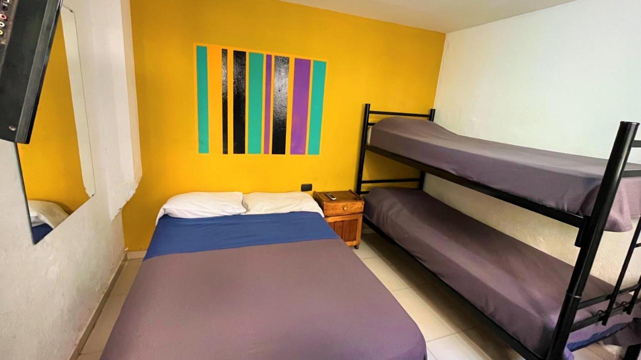 Link Cordoba Hostel Екстер'єр фото